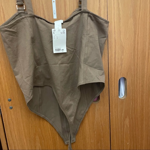 H&M Large Bodysuit| Brown - Picture 4 of 9